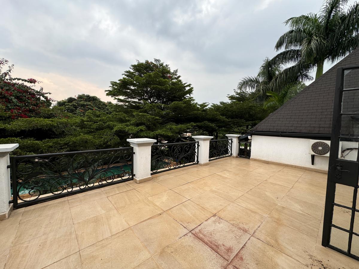 5 Bed Villa with En Suite in Kitisuru - 13