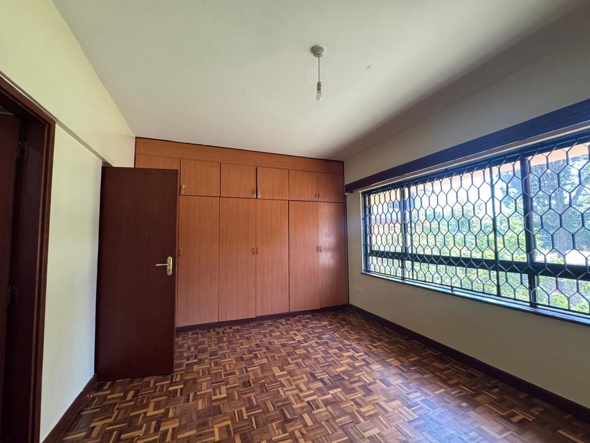 3 Bed Apartment with En Suite in Rhapta Road - 4