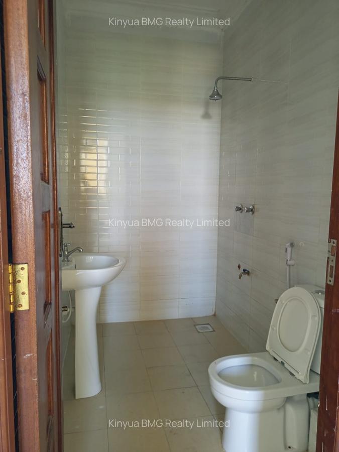 Serviced 3 Bed Apartment with En Suite at Leisure - 2