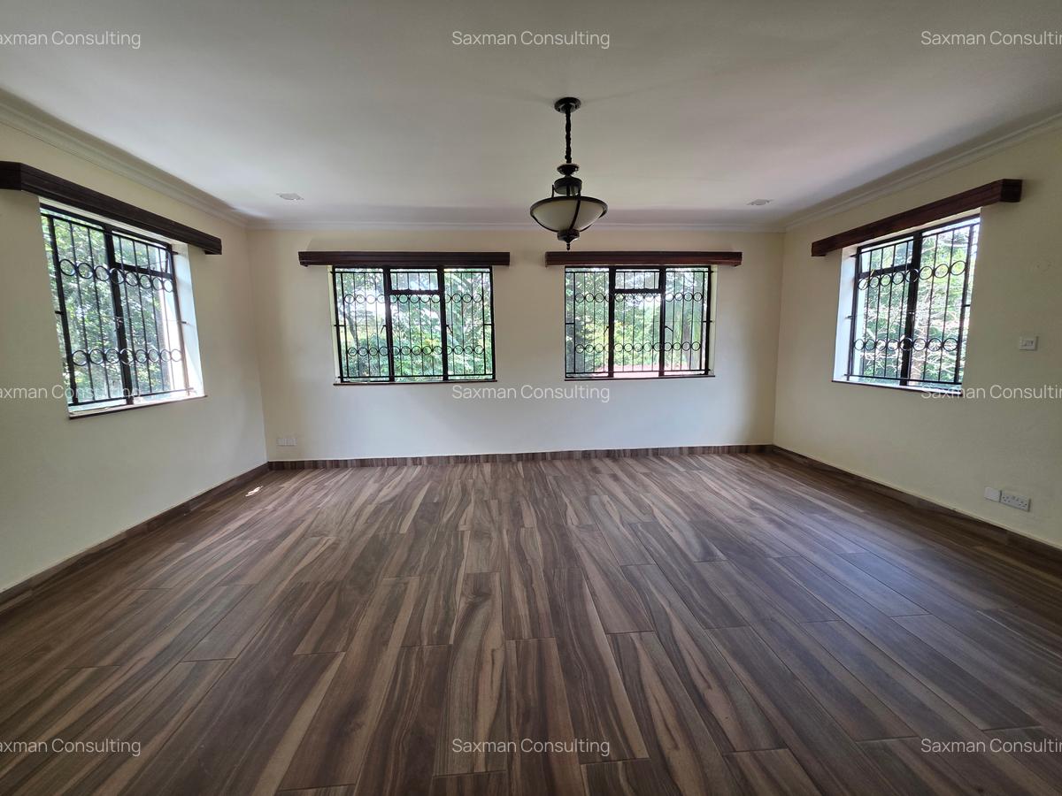 4 Bed Townhouse with En Suite in Runda - 17