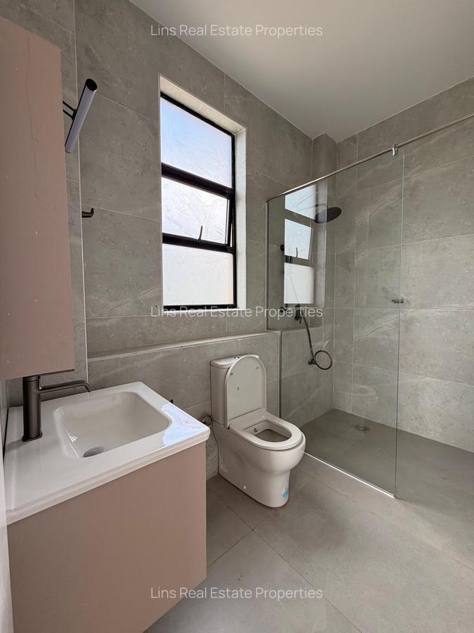 Serviced 1 Bed Apartment with En Suite in Runda - 11