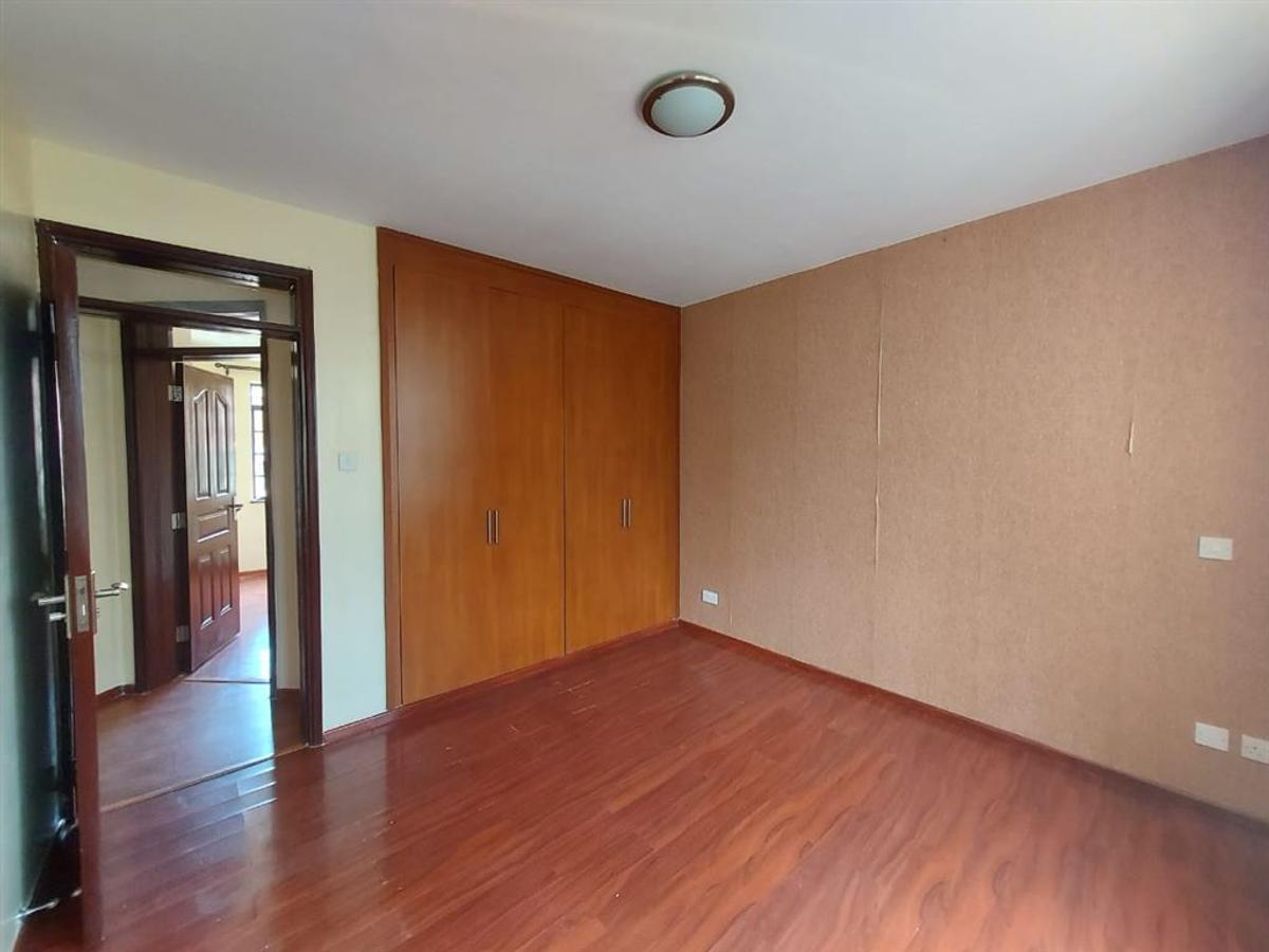 3 Bed Apartment with En Suite at Fourways Junction Estate - 14