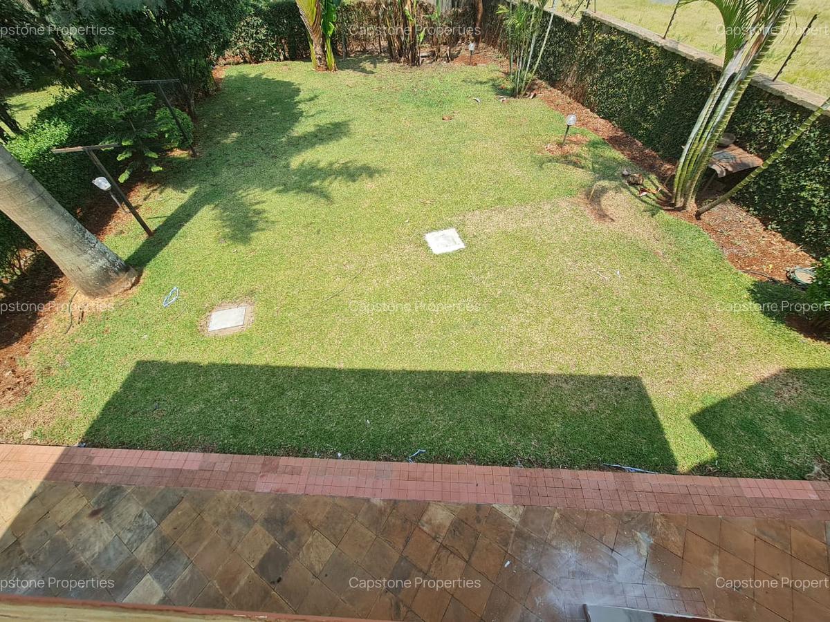 4 Bed Townhouse in Ridgeways - 2