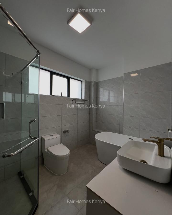 4 Bed Apartment with En Suite at Oledume Road - 9