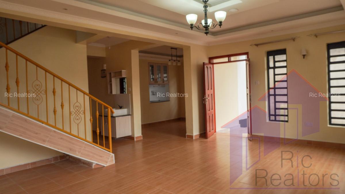 4 Bed Townhouse with En Suite at Merisho Road - 6