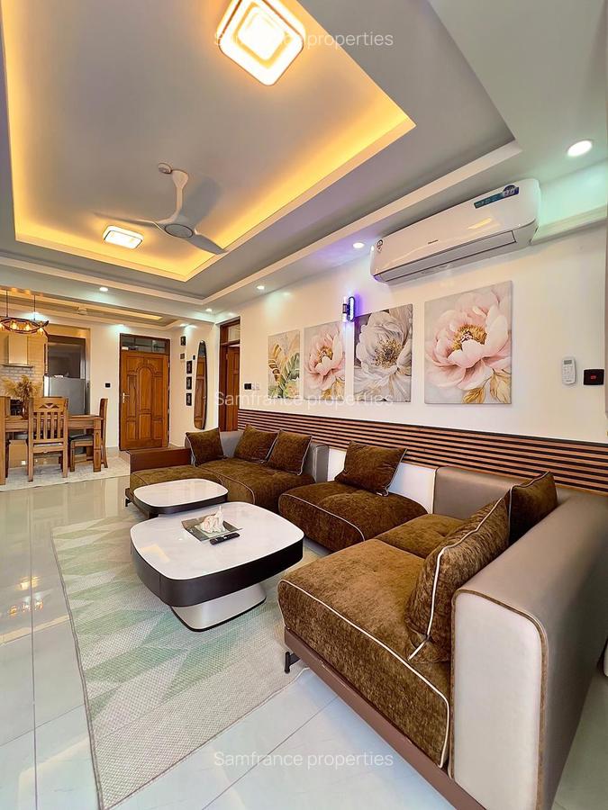 Serviced 3 Bed Apartment with En Suite at Moyne Drive - 1