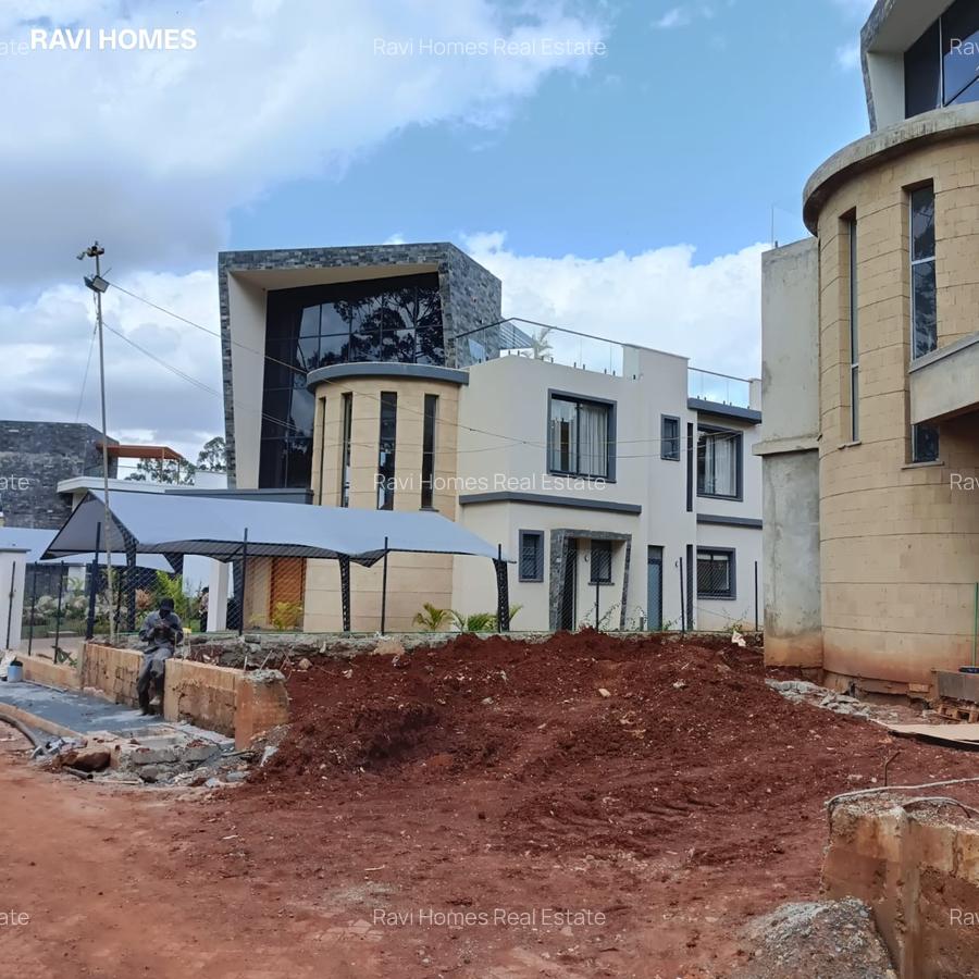 5 Bed Villa with En Suite in Loresho - 2