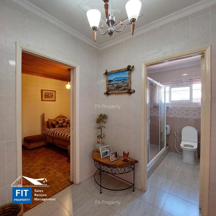 3 Bed House with Garden in Parklands - 13