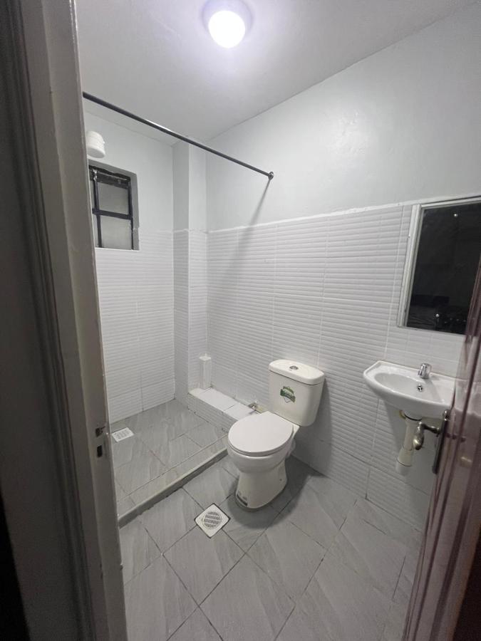 Serviced 1 Bed Apartment with Borehole at Waiyaki Way - 5