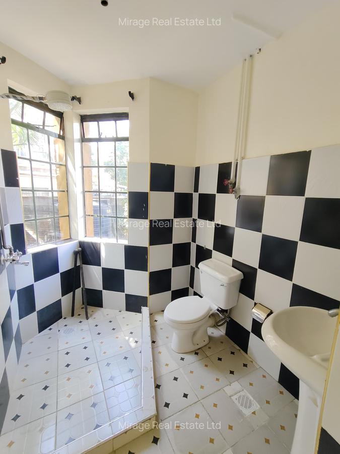 3 Bed Apartment with Parking in Kilimani - 8