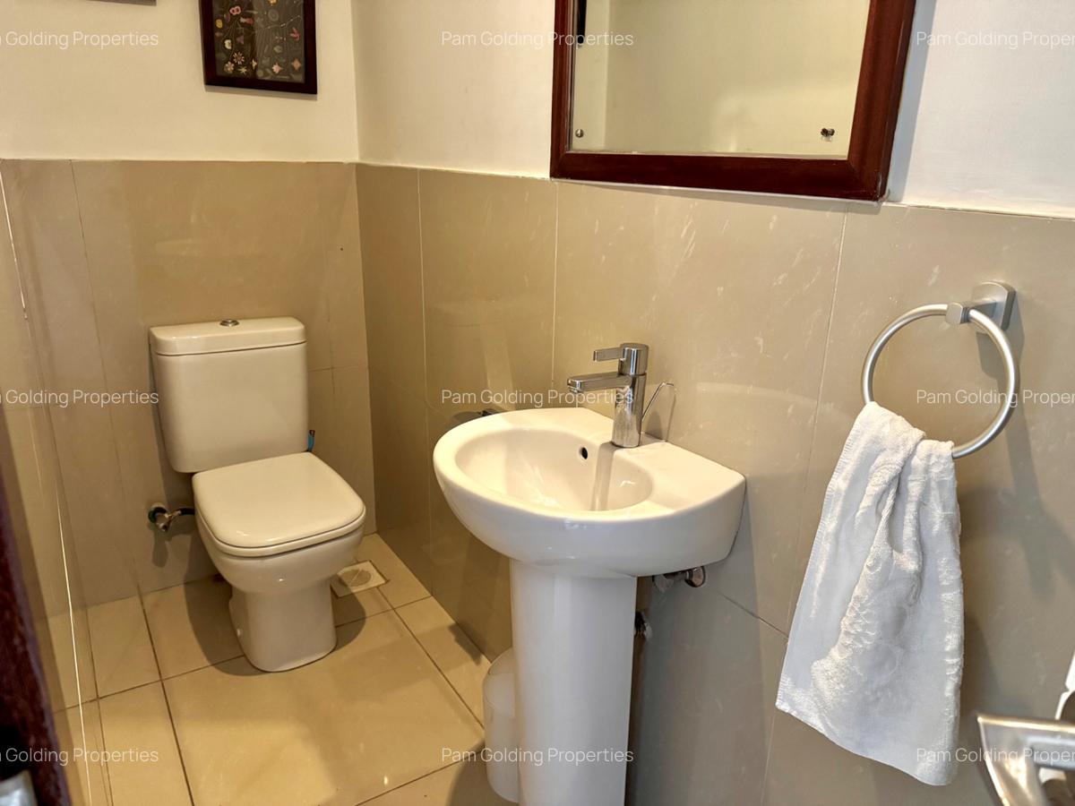 3 Bed Apartment with En Suite in Rhapta Road - 11