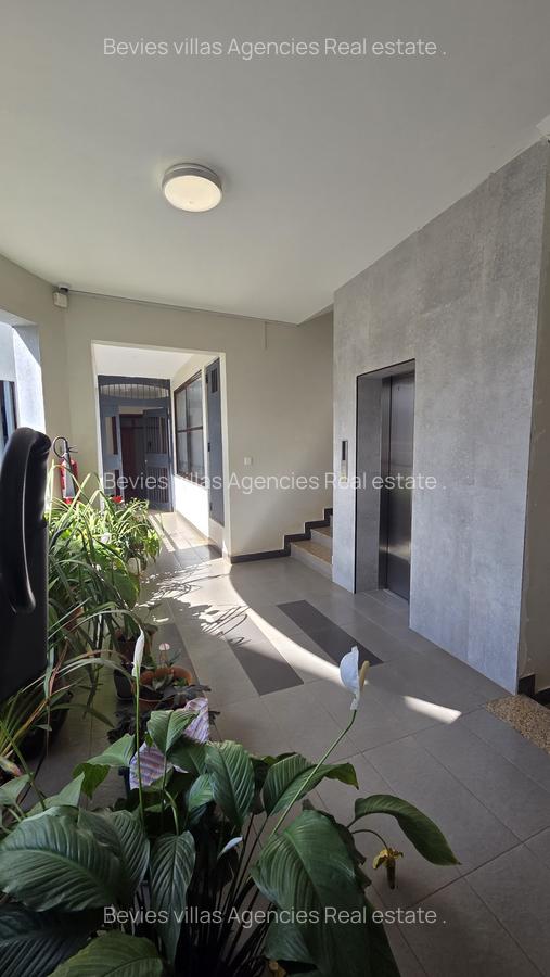 4 Bed Apartment with En Suite at General Mathenge - 3