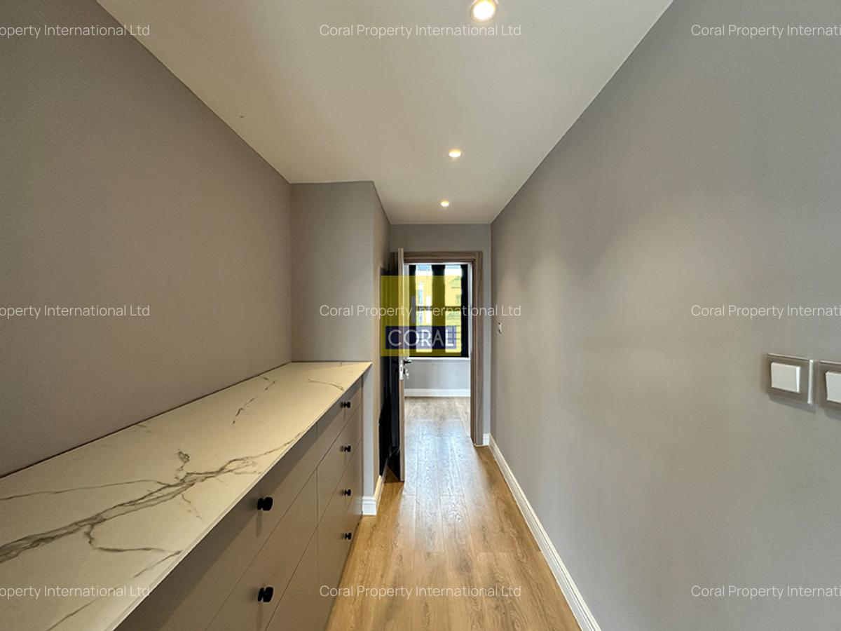 4 Bed Townhouse in Runda - 16