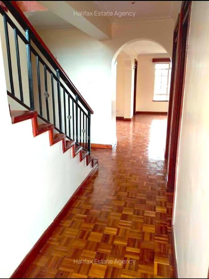 4 Bed Villa with En Suite in Runda - 5