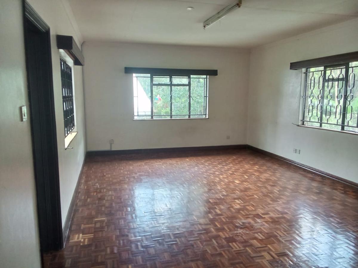 0.5 ac Office with Service Charge Included in Lavington - 9