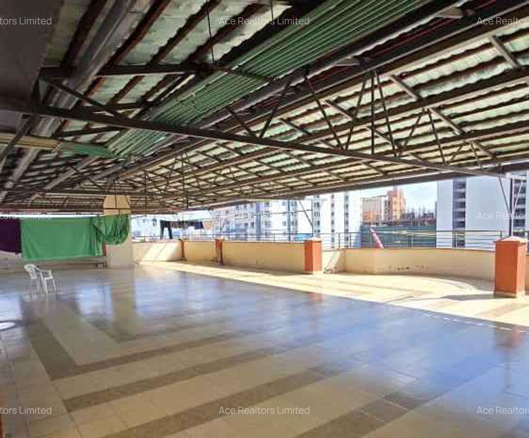 3 Bed Apartment with En Suite at Parklands - 16