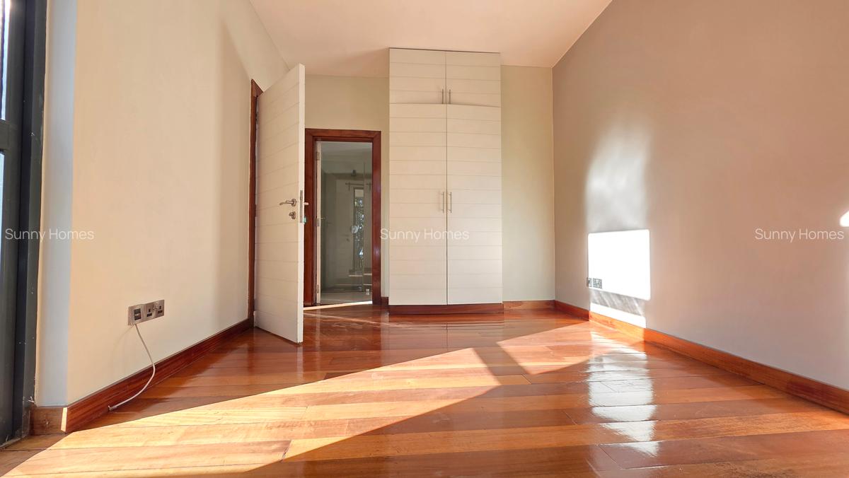 3 Bed Apartment with En Suite at Muthangari Drive - 8