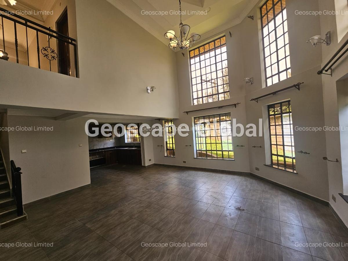 3 Bed House with En Suite in Runda - 2