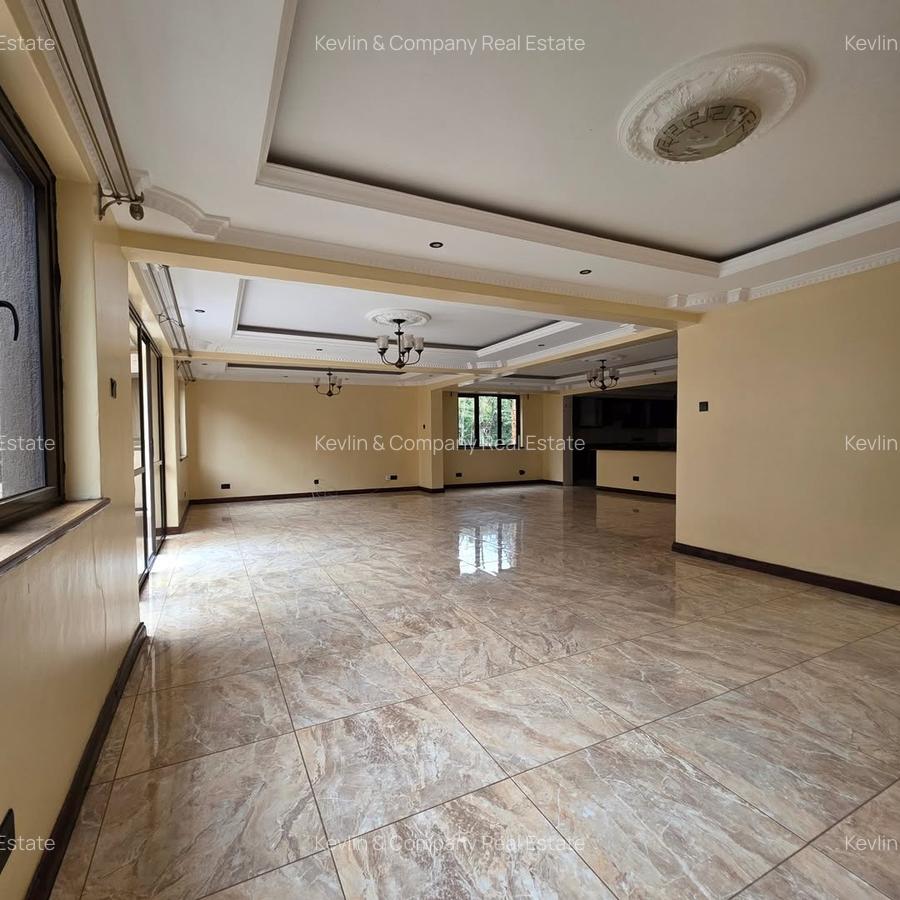 5 Bed Villa with En Suite in Lavington - 3