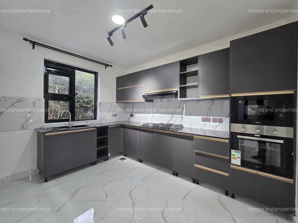 5 Bed Townhouse with En Suite in Ruiru - 4
