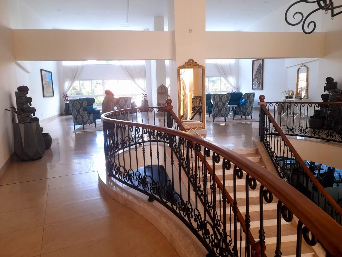 Furnished 2 Bed Apartment with En Suite in Parklands - 2
