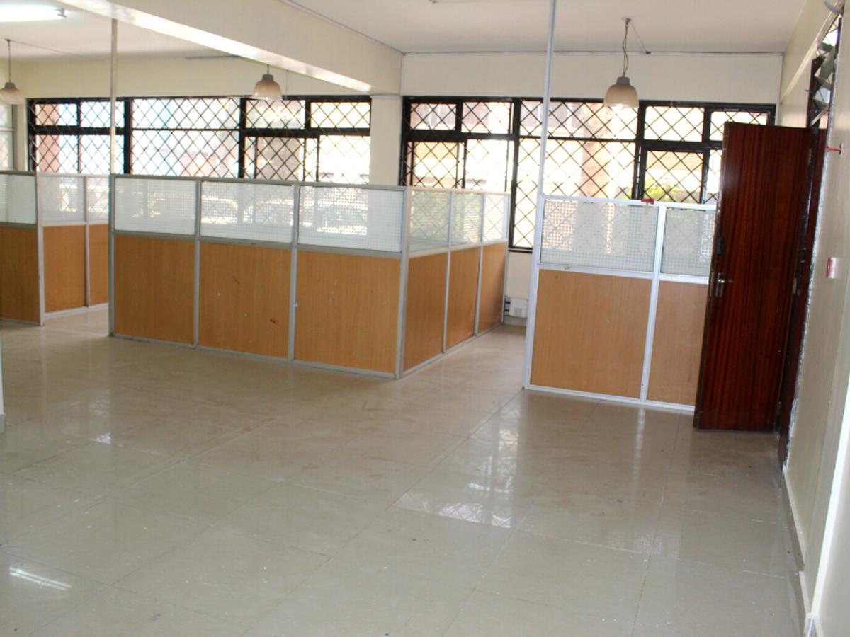 Commercial Property with Parking in Ruaraka - 7