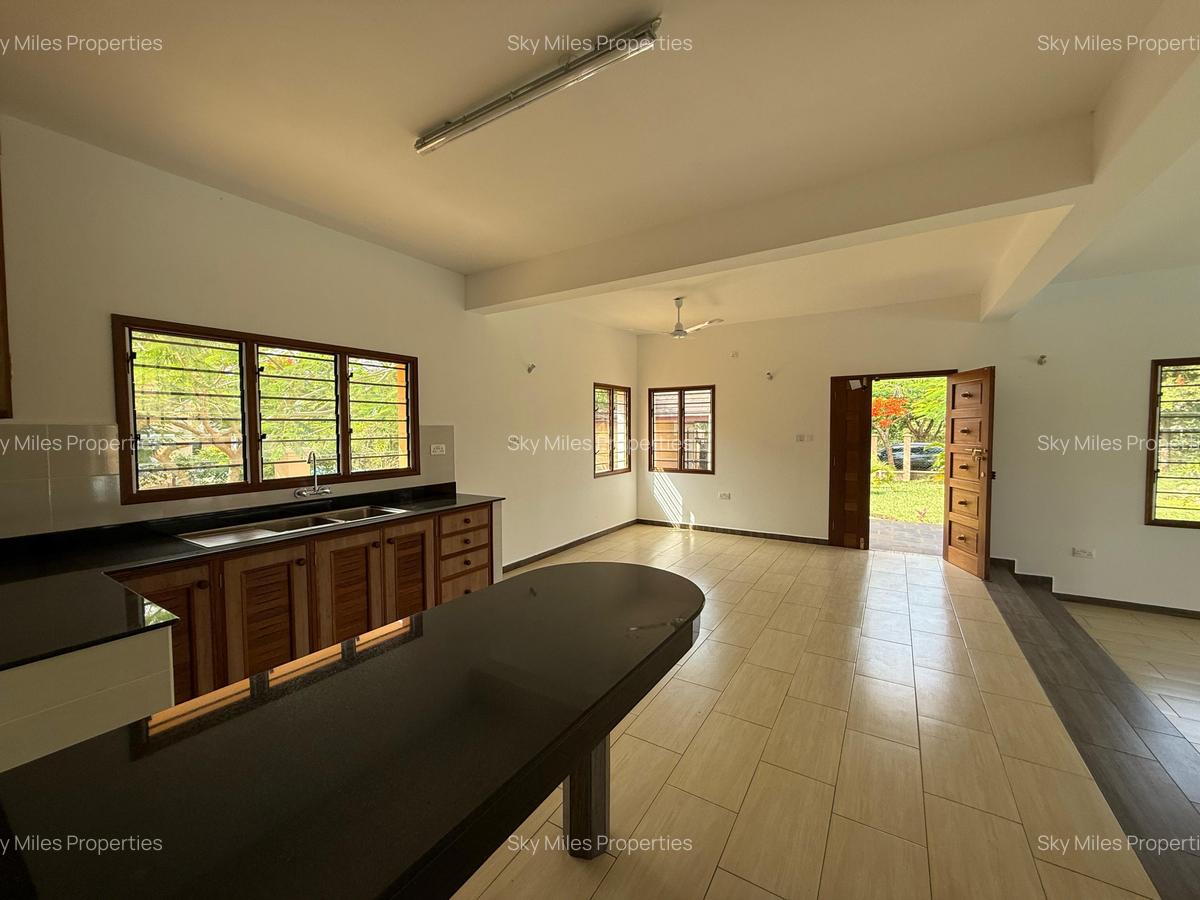 3 Bed Villa with En Suite at Ukunda - 16