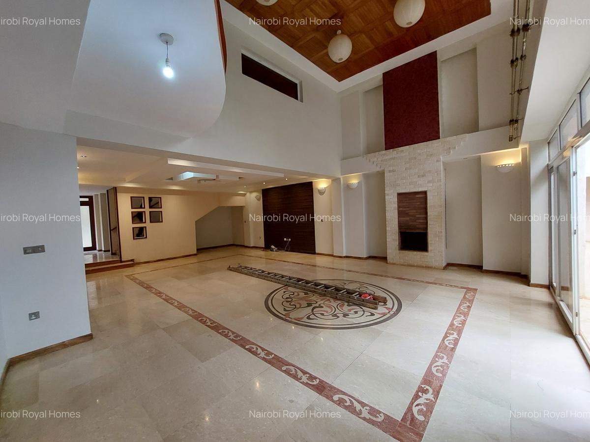 5 Bed Townhouse with En Suite at Convent Drive - 6