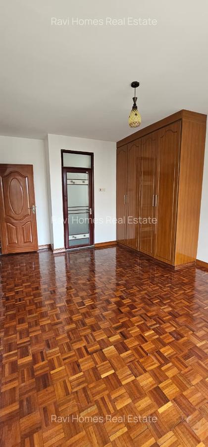 2 Bed Apartment with En Suite in Riara Road - 4