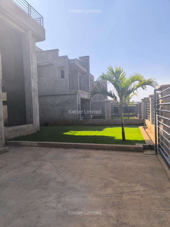 4 Bed House with En Suite at Muhuri Road - 12