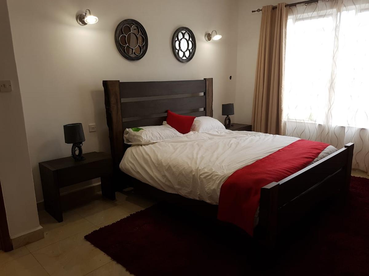 3 Bed Apartment with En Suite in Parklands - 3