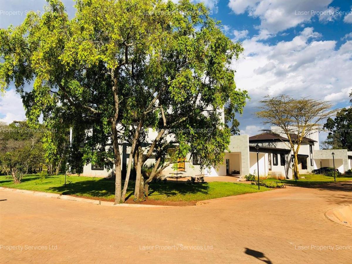 5 Bed House with En Suite at Oloolua Ridge - 8