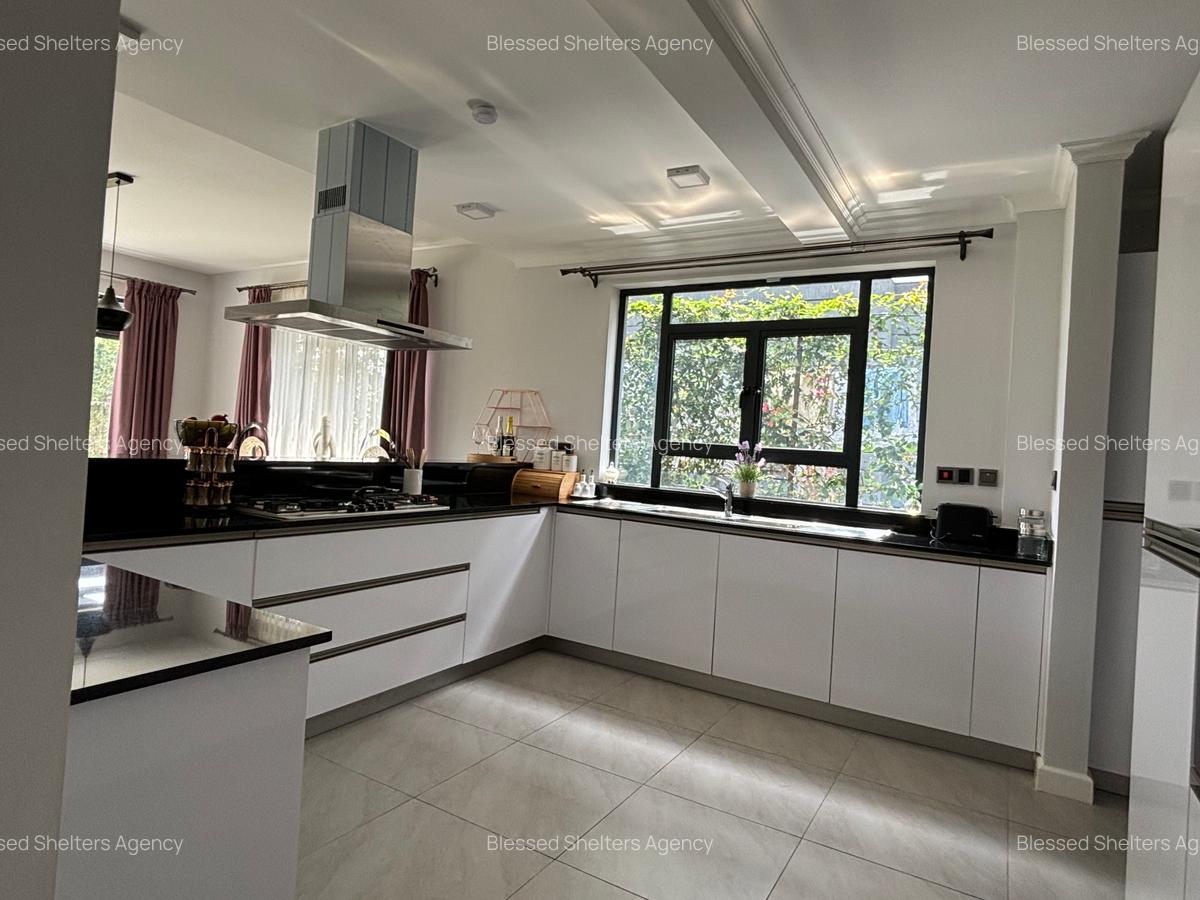 4 Bed Villa with En Suite in Kiambu Road - 15