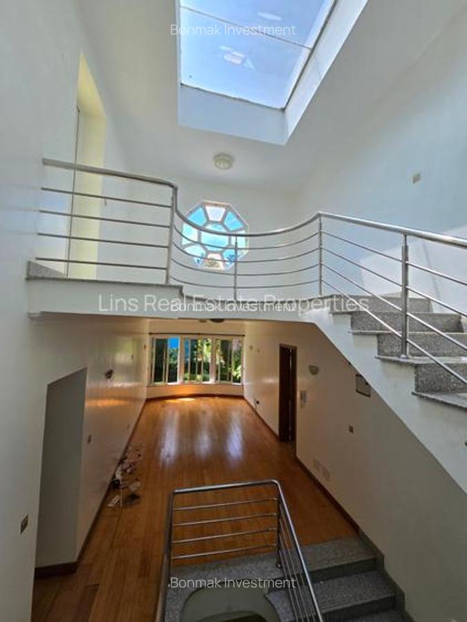 4 Bed Townhouse with En Suite at Riverside Drive. - 18