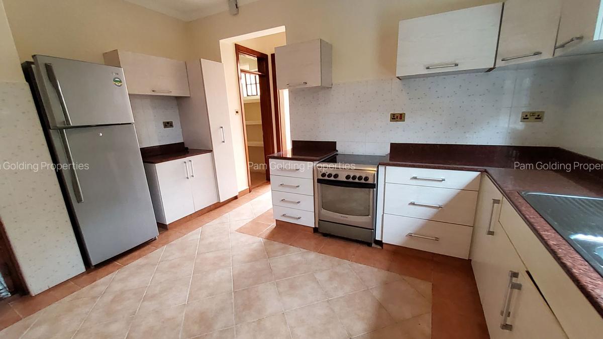 2 Bed House with En Suite in Kitisuru - 7