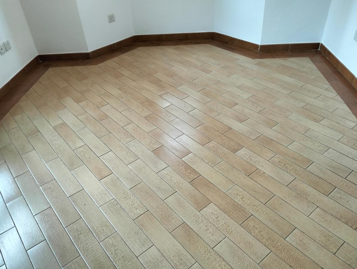 4 Bed Townhouse with En Suite in Westlands Area - 11