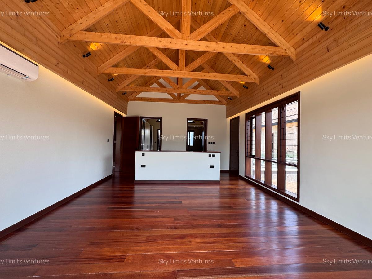 5 Bed Villa with En Suite in Runda - 17