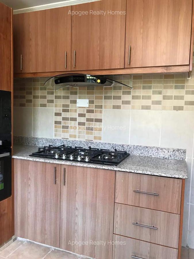 4 Bed House with En Suite at Fourways Junction Estate - 7