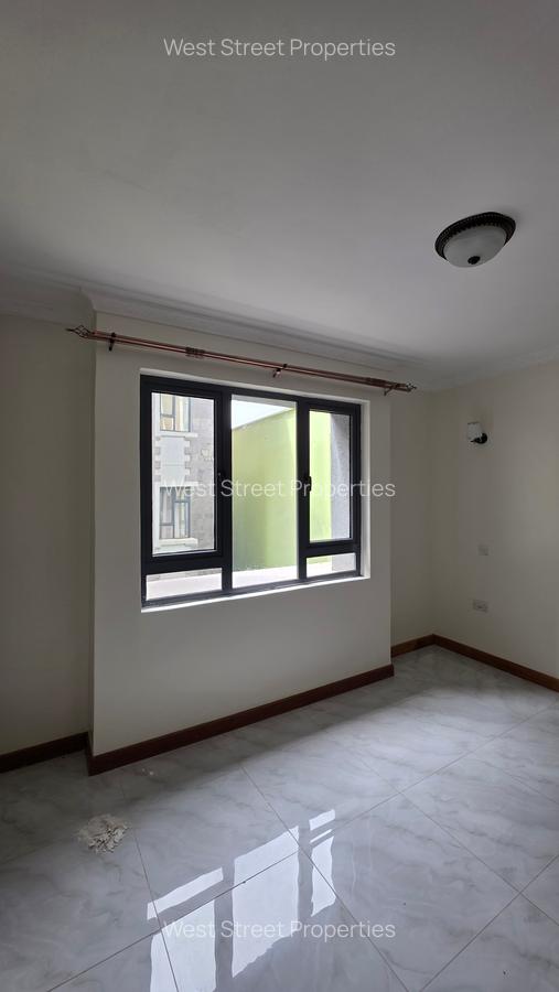2 Bed Apartment with En Suite at Westlands - 6