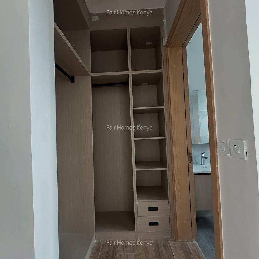 5 Bed Townhouse with En Suite at Lavington Green - 14