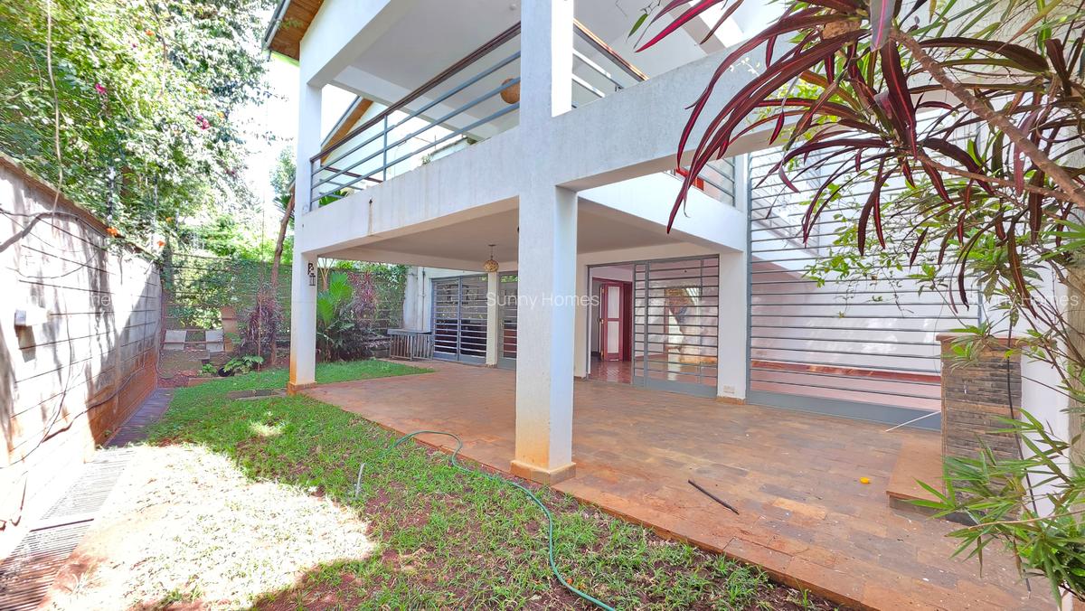 4 Bed Townhouse with En Suite at Convent Drive - 2