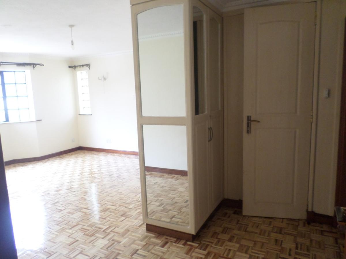 3 Bed Apartment with En Suite at Kilimani - 4