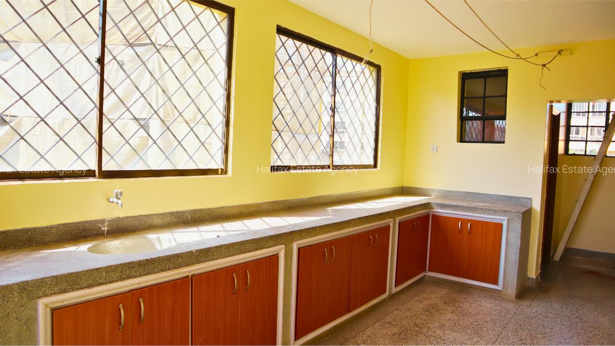 4 Bed Apartment with Borehole in General Mathenge - 15