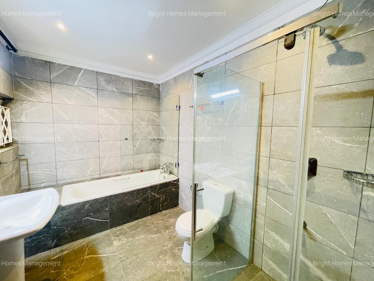 4 Bed House with En Suite in Gigiri - 8