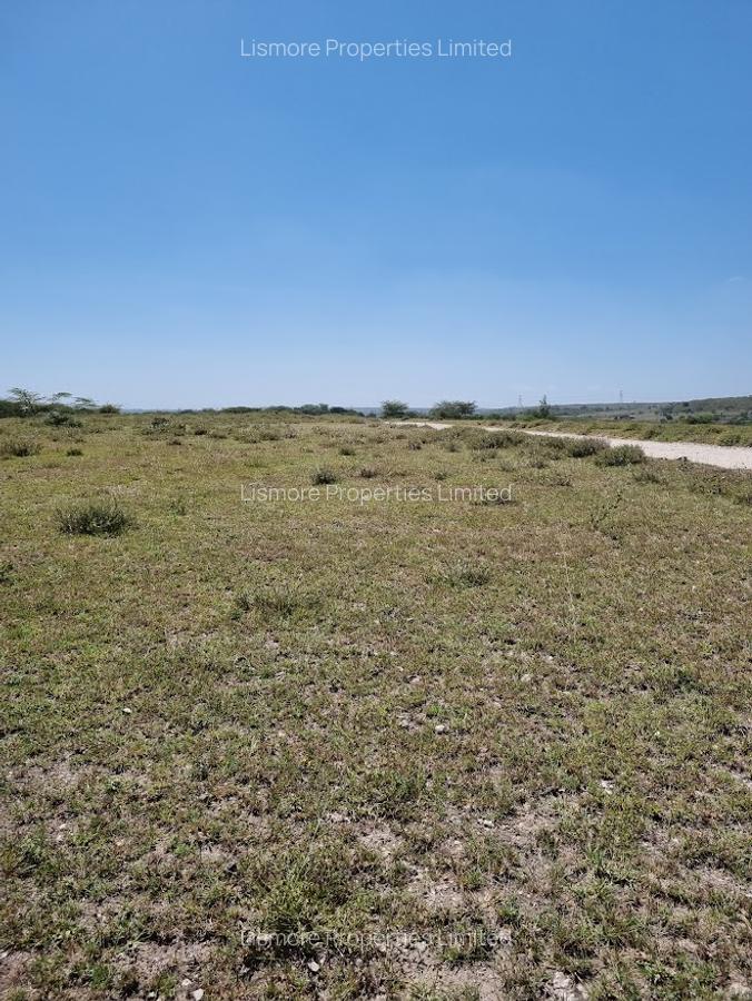 Land in Kitengela - 3