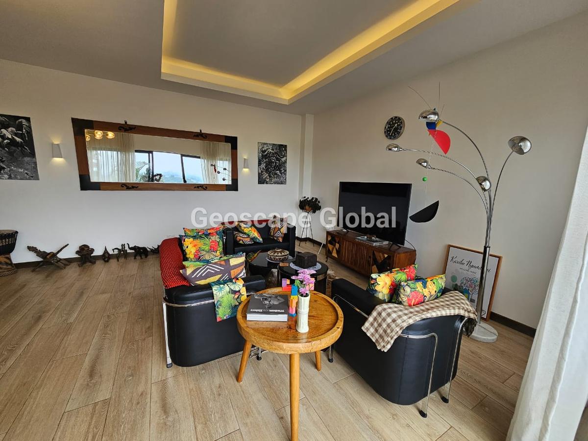 Furnished 3 Bed Apartment with En Suite in Rosslyn - 2