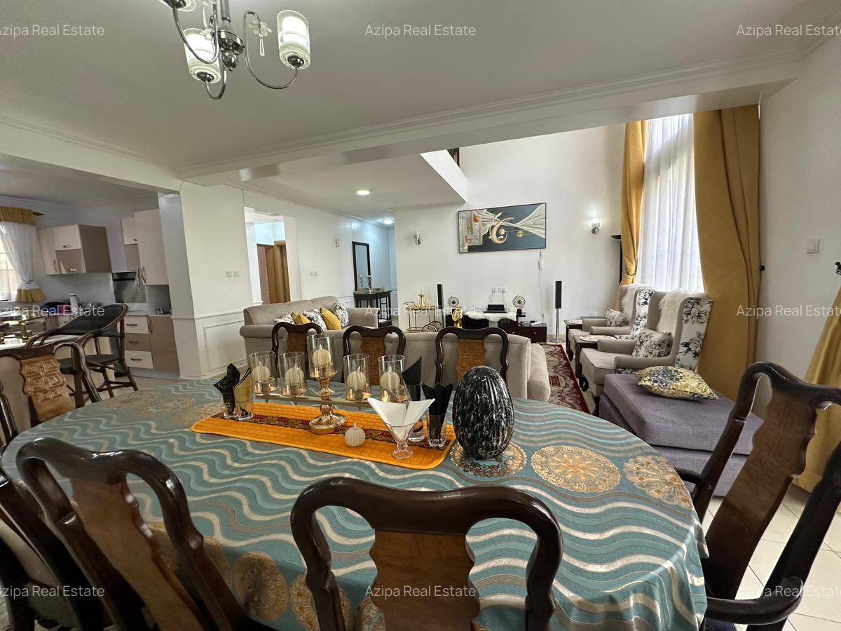5 Bed Townhouse with En Suite at Muthama Access Road - 2