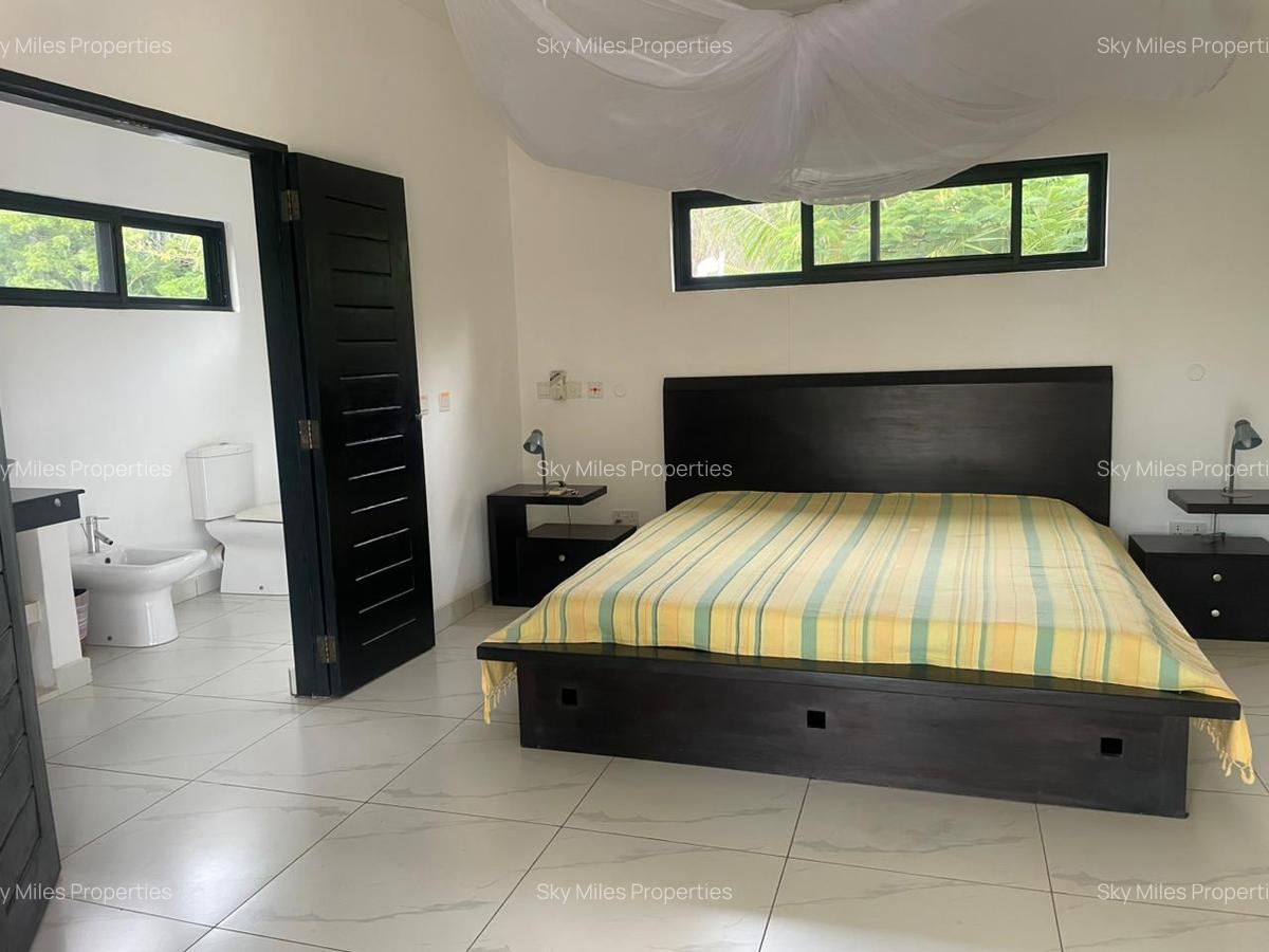 4 Bed Villa with En Suite at Watamu - 17