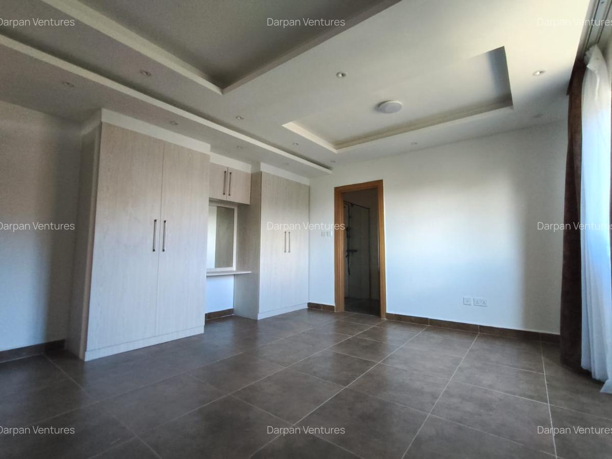 3 Bed Apartment with En Suite in Westlands Area - 2