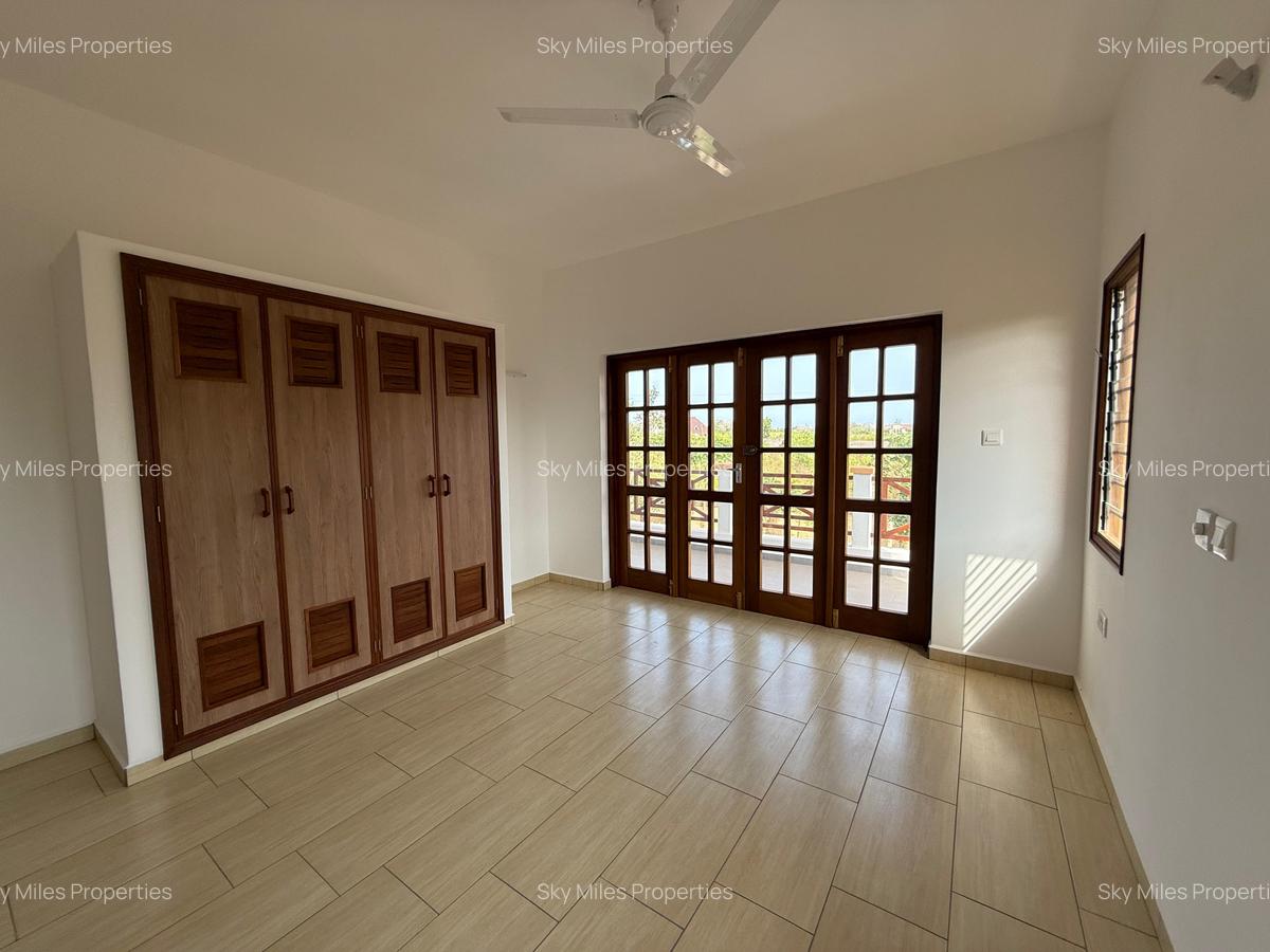 3 Bed Villa with En Suite at Ukunda - 13